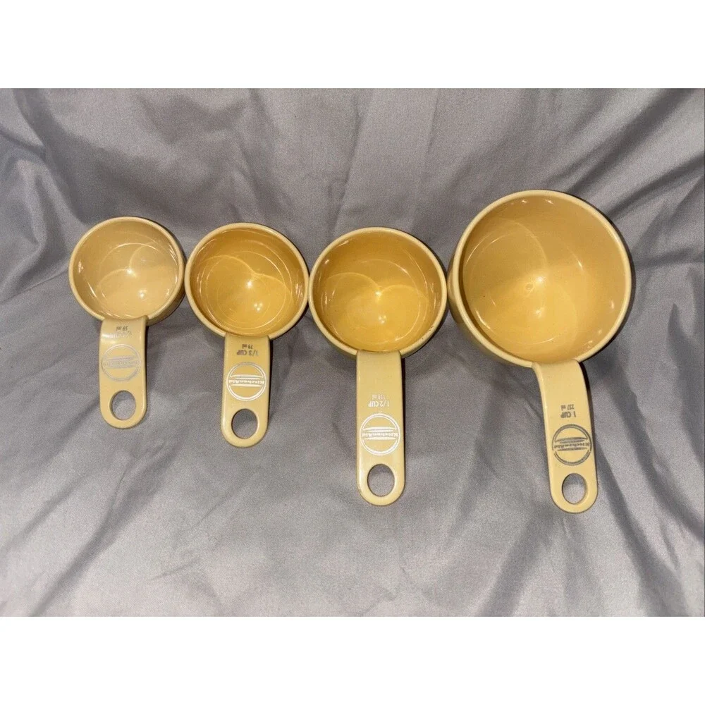 Set Of Kitchen Aid Measuring Cups- Butter Yellow